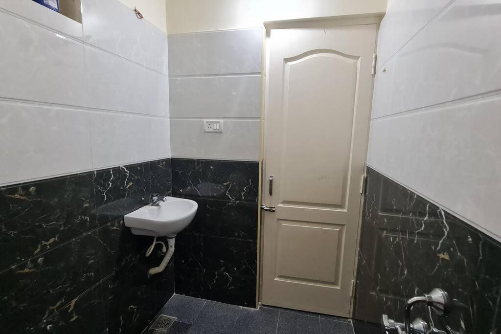 فيلا Kamalam 2 Bhk - Non Ac كويمباتور المظهر الخارجي الصورة